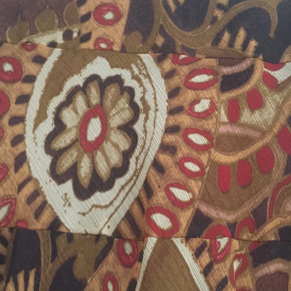 Ladies skirt - Picture 2 of 3